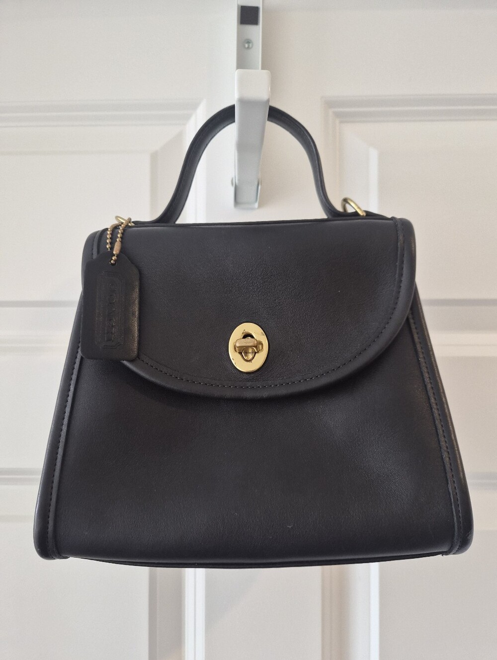 [Coach] Vintage Black Leather Regina Bag, 9983, Top Handle, Crossbody Strap